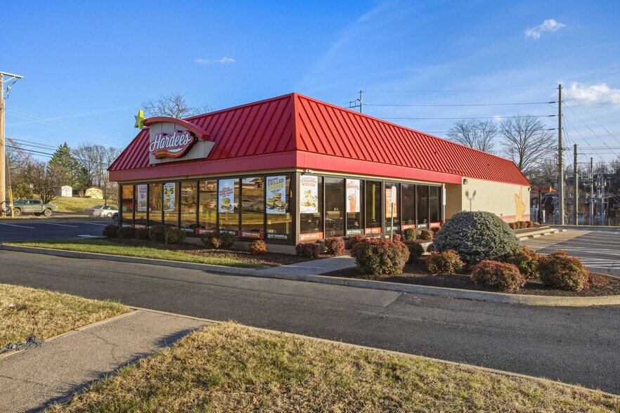 Primary Photo Of 785 Martin Luther King Jr Way, Harrisonburg Fast Food For Lease