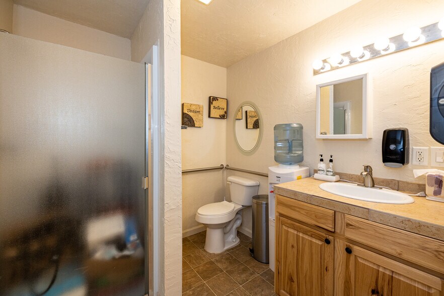 More Photos Of 116 S 1st St, Williams Office For Sale