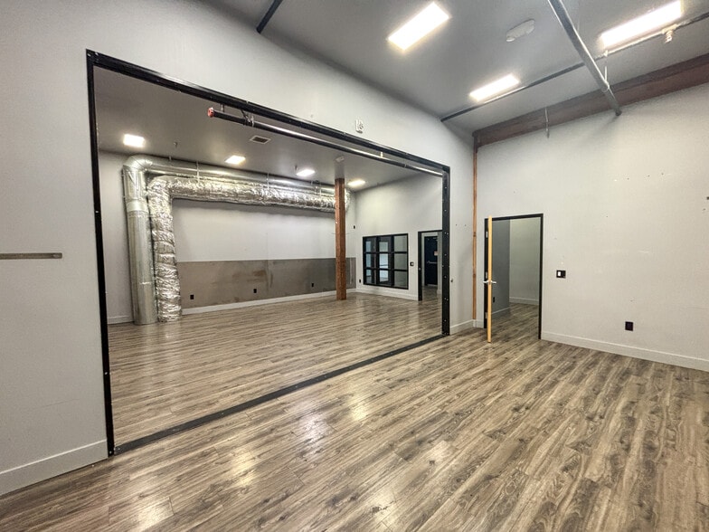 More Photos Of 255 Liberty St NE, Salem Office For Lease