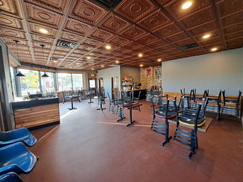 More Photos Of 5900 Miller Ave, Gary Restaurant For Sale