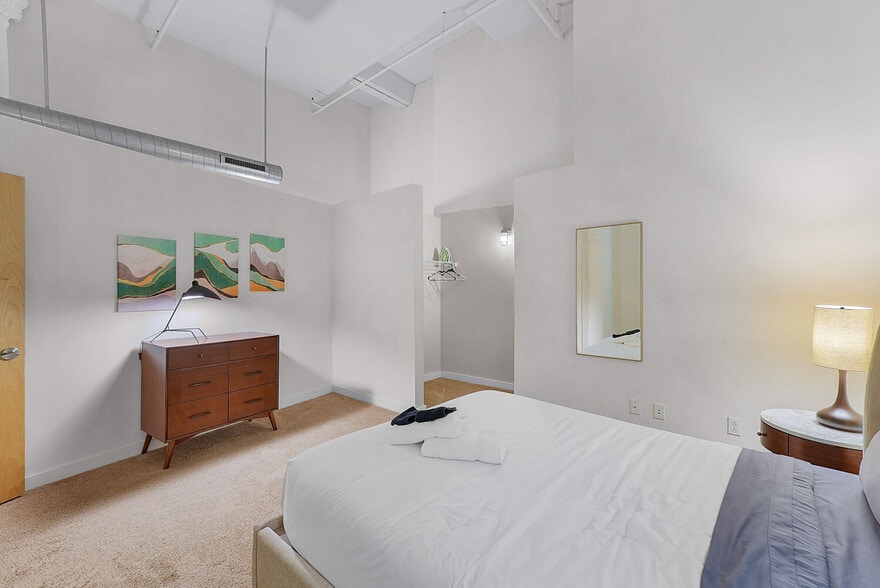 More Photos Of , Saint Louis Multifamily For Sale