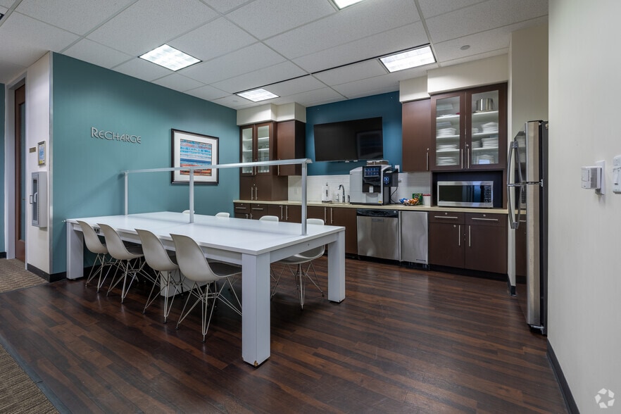 More Photos Of 1 S Church Ave, Tucson Coworking Space