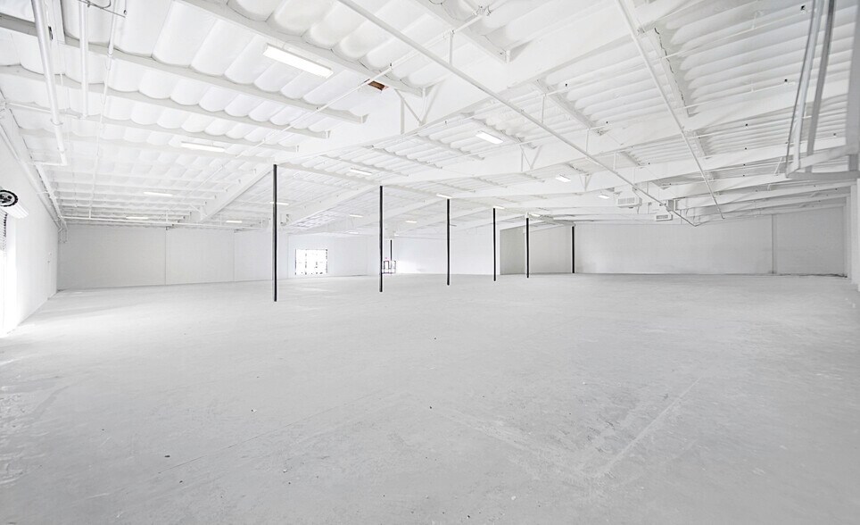 More Photos Of 3382-3392 Tyler St, Riverside Unknown For Lease