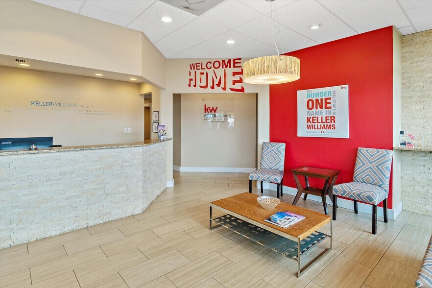More Photos Of 5666 Seminole Blvd, Seminole Office For Sale