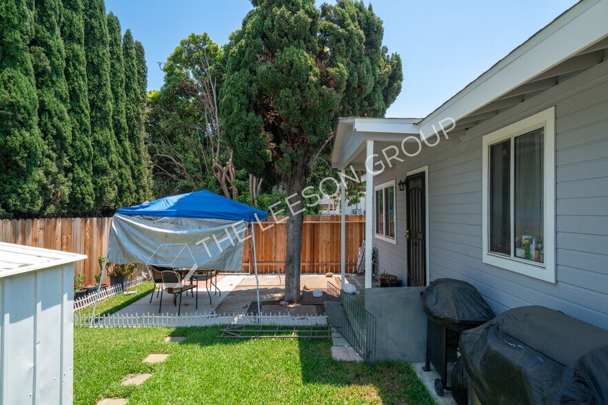 More Photos Of 377 Victoria St, Costa Mesa Apartments For Sale