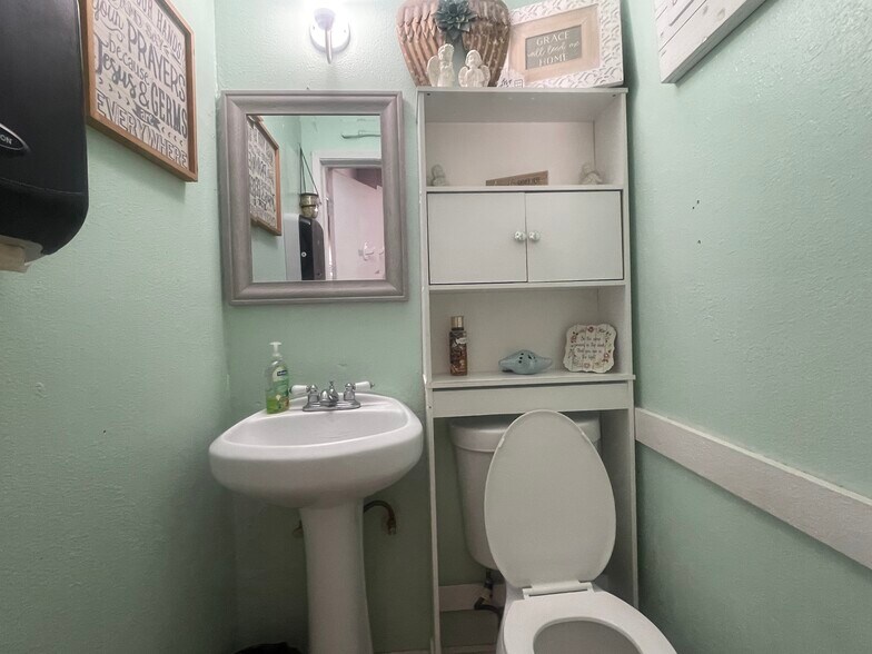 More Photos Of 657-669 Glendora Ave, La Puente Unknown For Lease