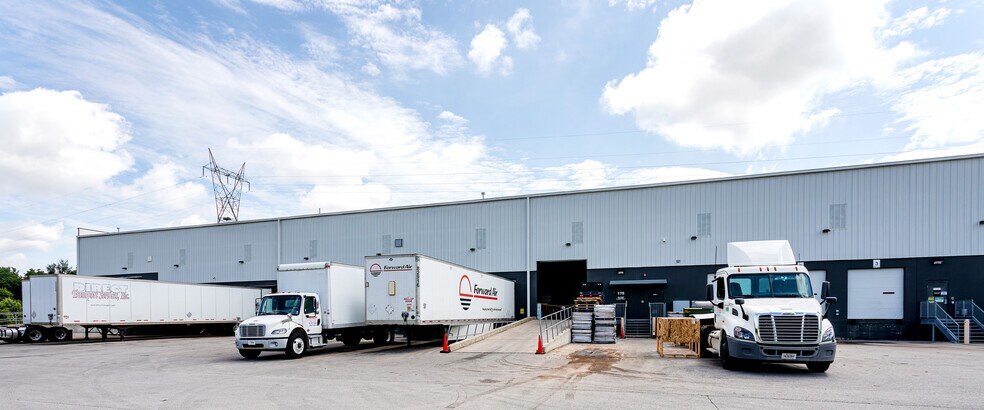 More Photos Of 1922 Old Murfreesboro Rd, Nashville Warehouse For Lease