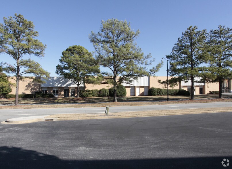 More Photos Of 655 Great Southwest Pky SW, Atlanta Warehouse For Sale