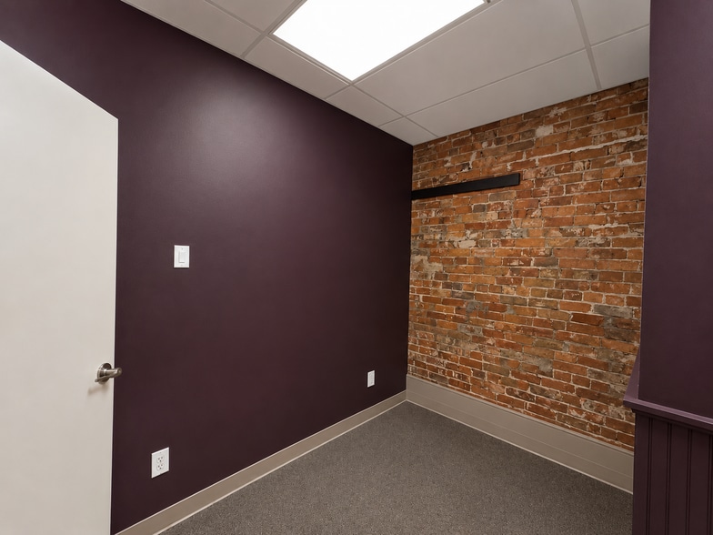 More Photos Of 210 N Liberty St, Jackson Storefront Retail Office For Lease