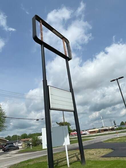 More Photos Of 2235 Burton Ln, Martinsville Fast Food For Lease