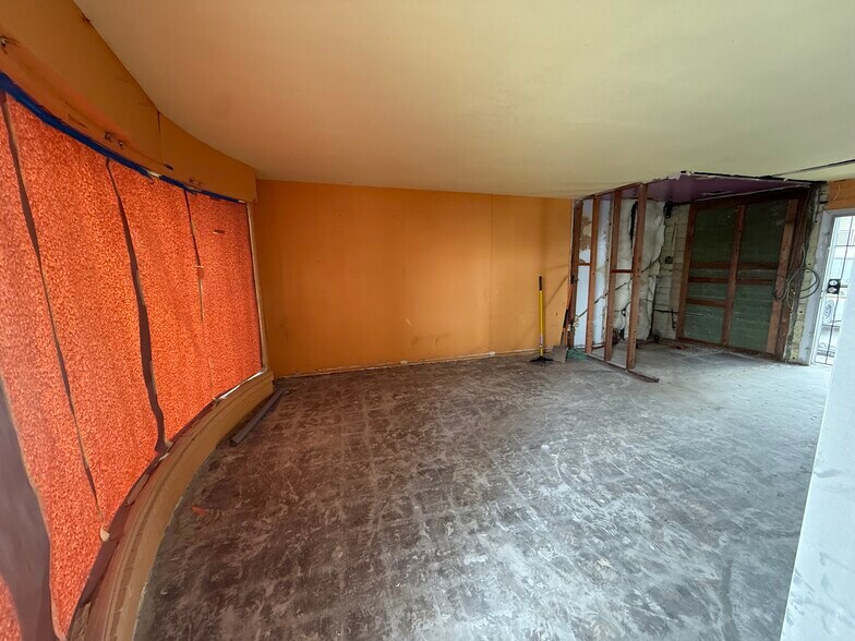 More Photos Of 5521 El Cajon Blvd, San Diego Storefront For Lease