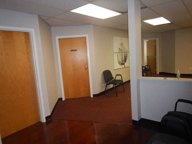 More Photos Of 200 Centerville Rd, Warwick Office Residential For Lease