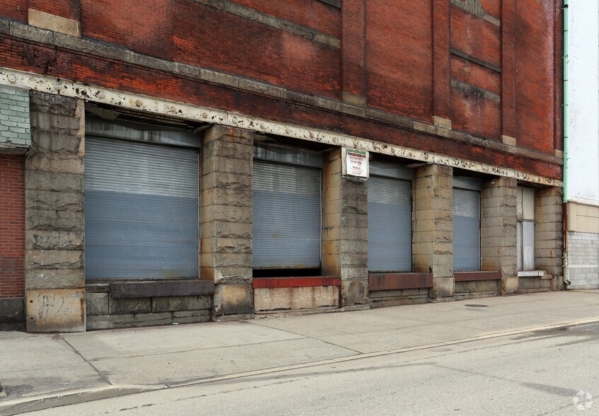 More Photos Of 500 N Columbus Blvd, Philadelphia Industrial For Sale