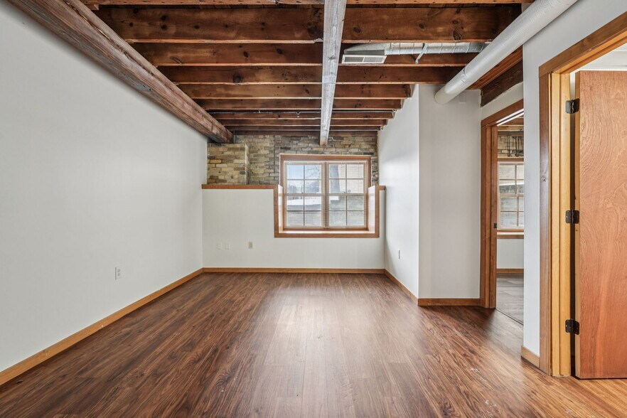 More Photos Of 134 Main St, Racine Apartments For Sale
