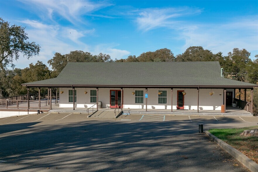 More Photos Of 3040 Ponderosa Rd, Shingle Springs Specialty For Sale