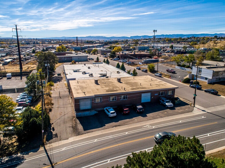 More Photos Of 1900 S Navajo St, Denver Warehouse For Sale