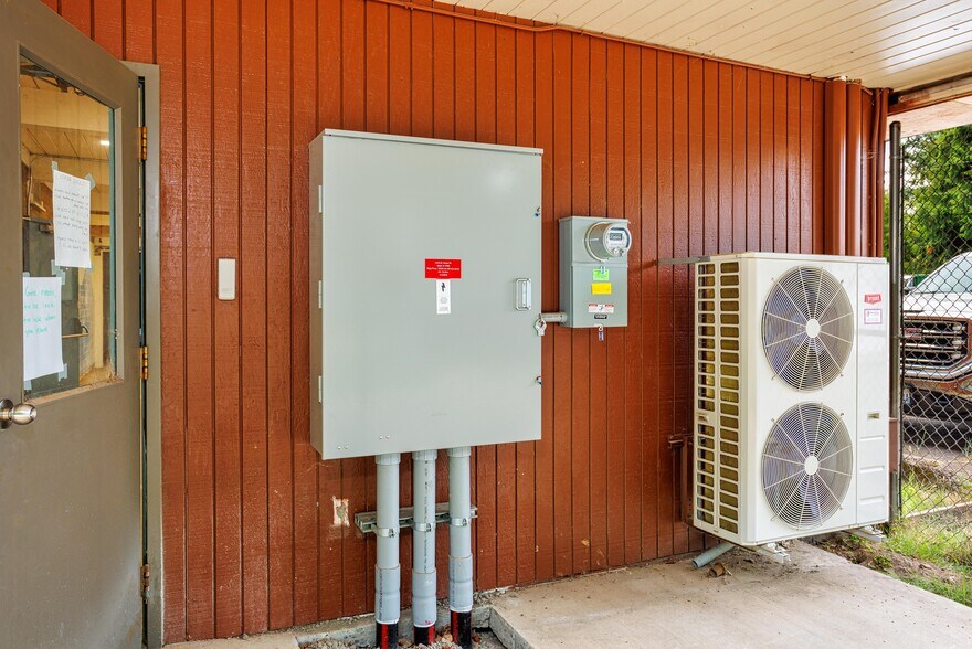 More Photos Of 41515 SE Thomas Rd, Sandy Schools For Lease