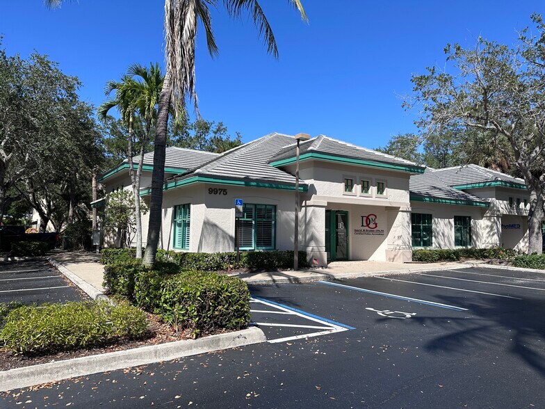 Primary Photo Of 9975 Tamiami Trl N, Naples Medical For Lease