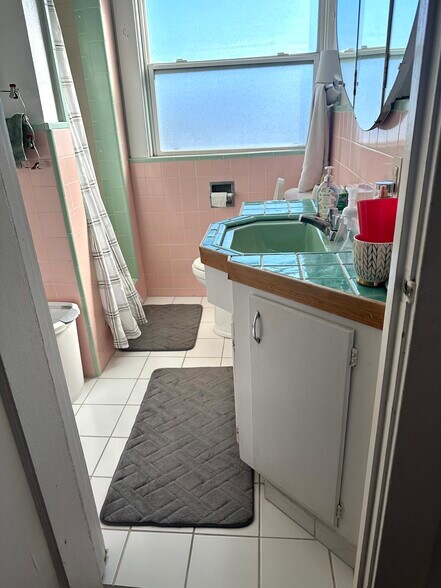 More Photos Of 423 McLaughlin St, Richmond Healthcare For Sale