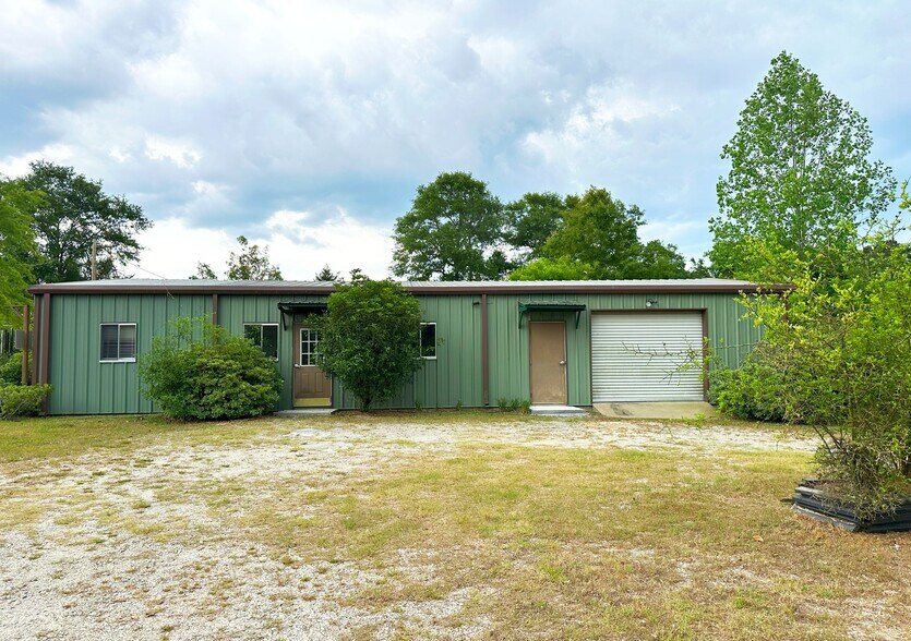 More Photos Of 1367 Freedom Ln, Metter Sports And Entertainment For Lease