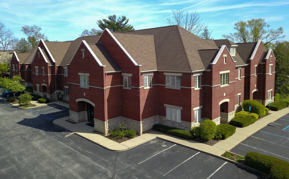 Primary Photo Of 639 S Walker St, Bloomington Office For Sale