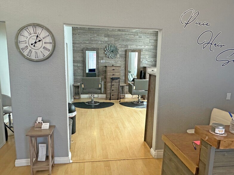 More Photos Of 1050-1054 4th St, Santa Rosa Freestanding For Sale