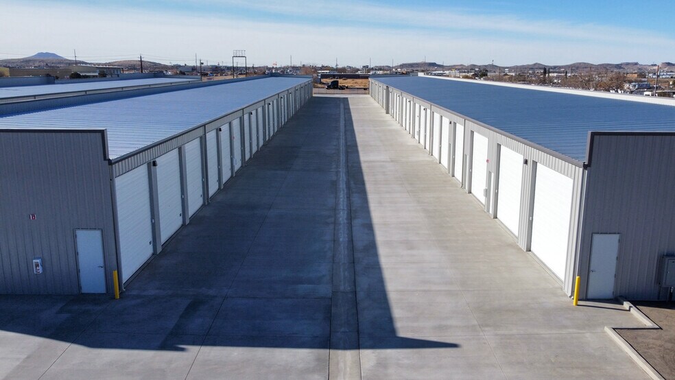 More Photos Of 3645 Andy Devine Ave, Kingman Specialty For Sale