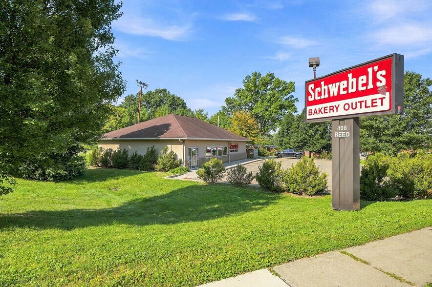 More Photos Of 406 Reed Ave, Cuyahoga Falls Freestanding For Sale