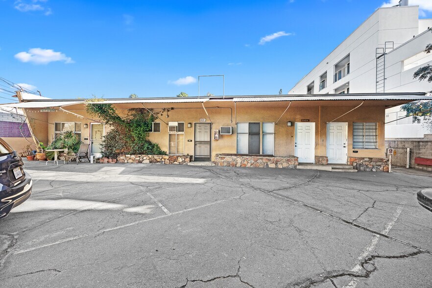 More Photos Of 2415 Griffith Park Blvd, Los Angeles Apartments For Sale