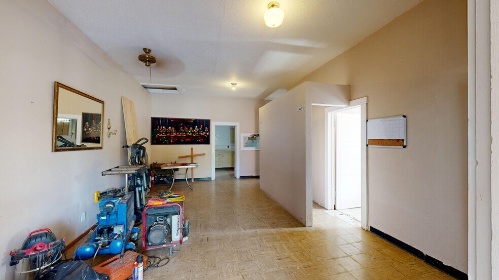 More Photos Of 1107 Spring St, Hot Springs Flex For Lease