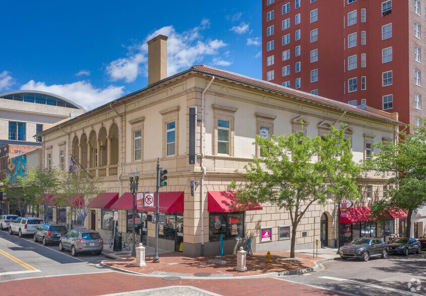 Primary Photo Of 201-213 N Laura St, Jacksonville Office Residential For Lease