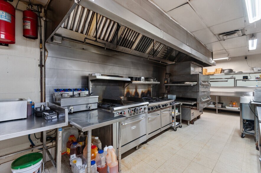 More Photos Of 226 Pamlico St, Belhaven Restaurant For Sale