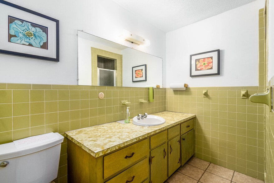 More Photos Of 320 Gifford St, Falmouth Office For Sale