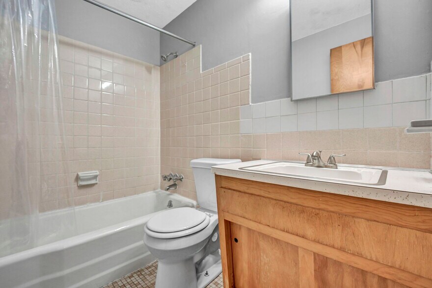 More Photos Of 818-850 S Green Rd, South Euclid Apartments For Sale