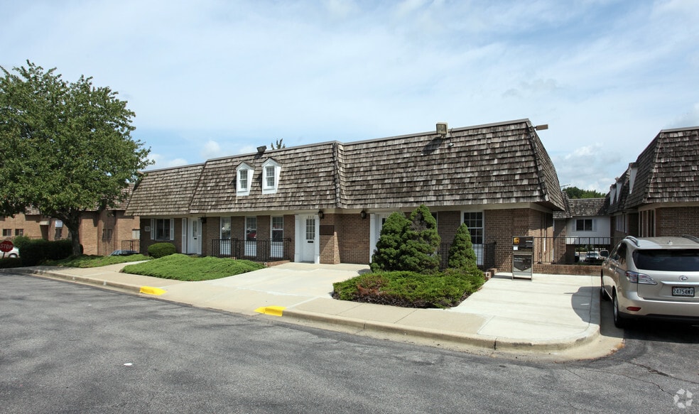 More Photos Of 9520 Marlboro Pike, Upper Marlboro Office For Sale