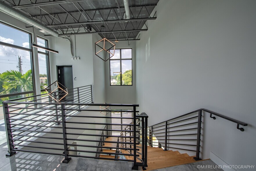 More Photos Of 1985 N Andrews Ave, Wilton Manors Freestanding For Lease