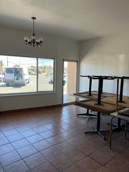 More Photos Of 9353 Greenback Ln, Orangevale Freestanding For Lease