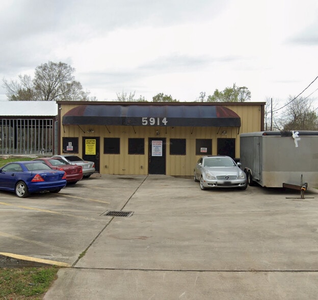 Primary Photo Of 5914 Cullen Blvd, Houston Storefront For Lease