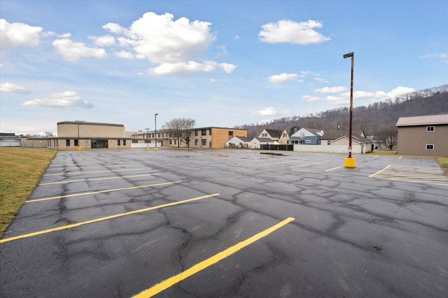 More Photos Of 1200 Orr Ave, Kittanning Schools For Sale
