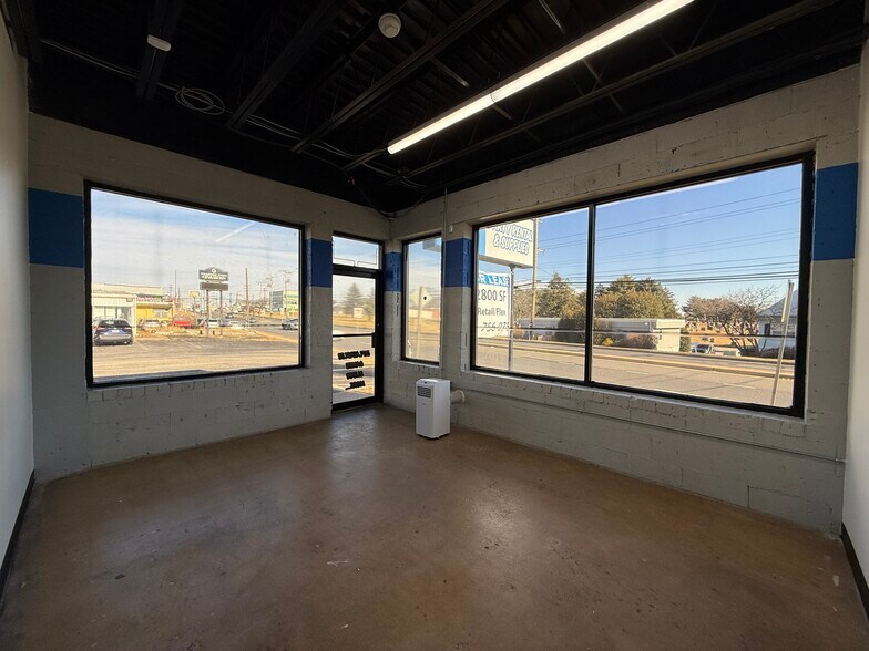 More Photos Of 5826 Ritchie Hwy, Baltimore Freestanding For Lease