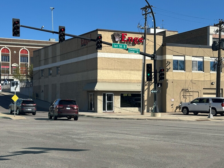 More Photos Of 915-925 1st St S, Saint Cloud Loft Creative Space For Lease