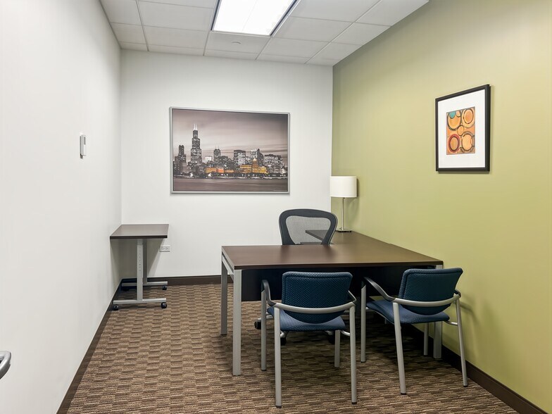 More Photos Of 2700 Patriot Blvd, Glenview Coworking Space