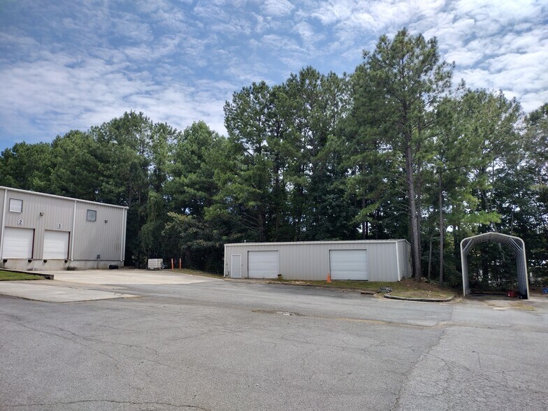 More Photos Of 4211 Jvl Industrial Park Dr, Marietta Warehouse For Lease