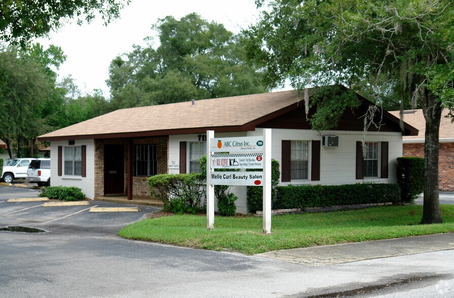 Primary Photo Of 709-711 Waltham Ave, Orlando Office For Sale