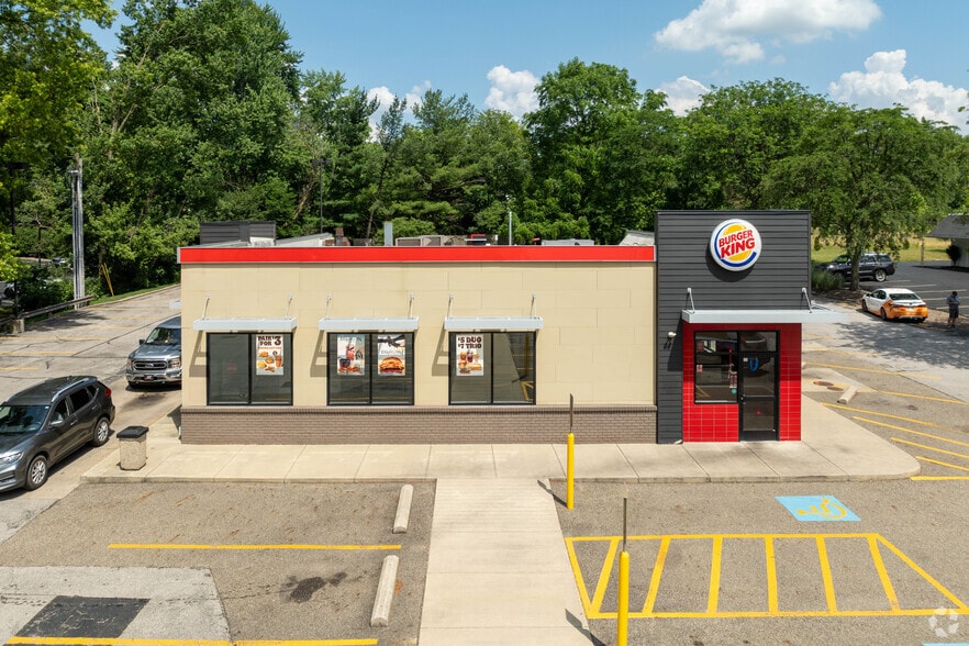 More Photos Of 1575 S Water St, Kent Fast Food For Sale