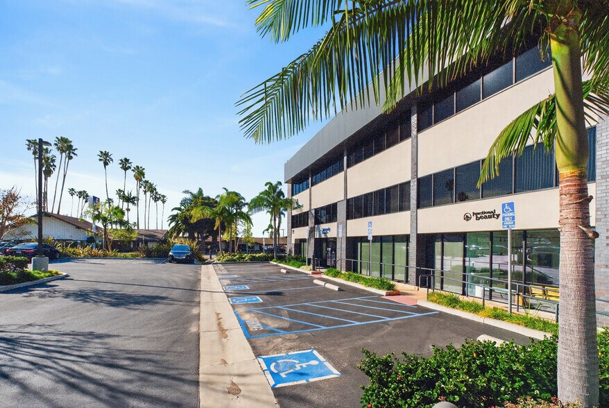 More Photos Of 196 S Fir St, Ventura Office For Lease