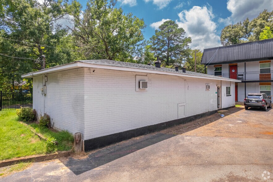 More Photos Of 429 Johnson St, Longview Apartments For Sale