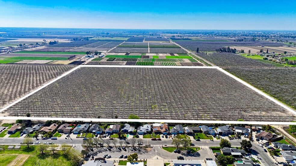 Primary Photo Of 896 N Mariposa Ave, Visalia Land For Sale