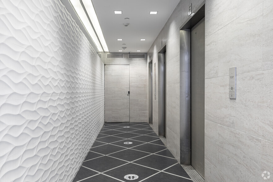 More Photos Of 307 Fifth Ave, New York Office For Lease