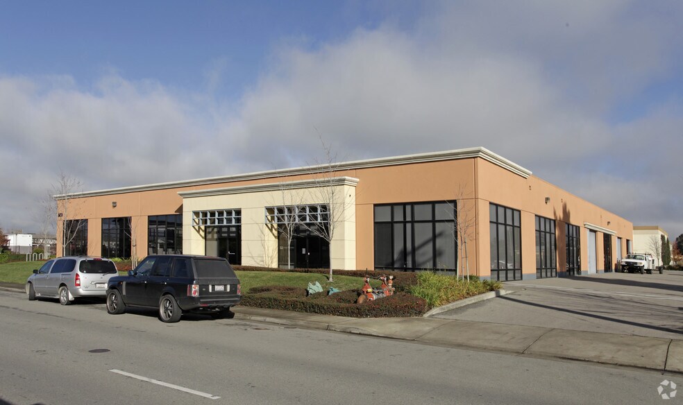 More Photos Of 800 Lindberg Ln, Petaluma Warehouse For Lease